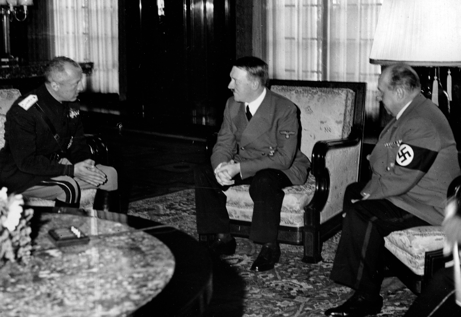 Adolf Hitler in conversation with Italian economy minister Raffaello Riccardi in Berlin